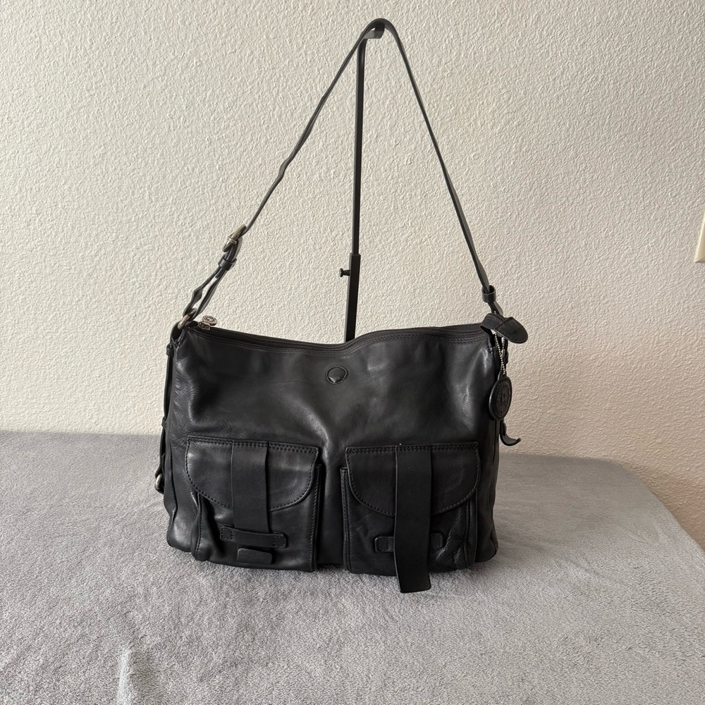 Los Robles Polo Time Black genuine leather bag.